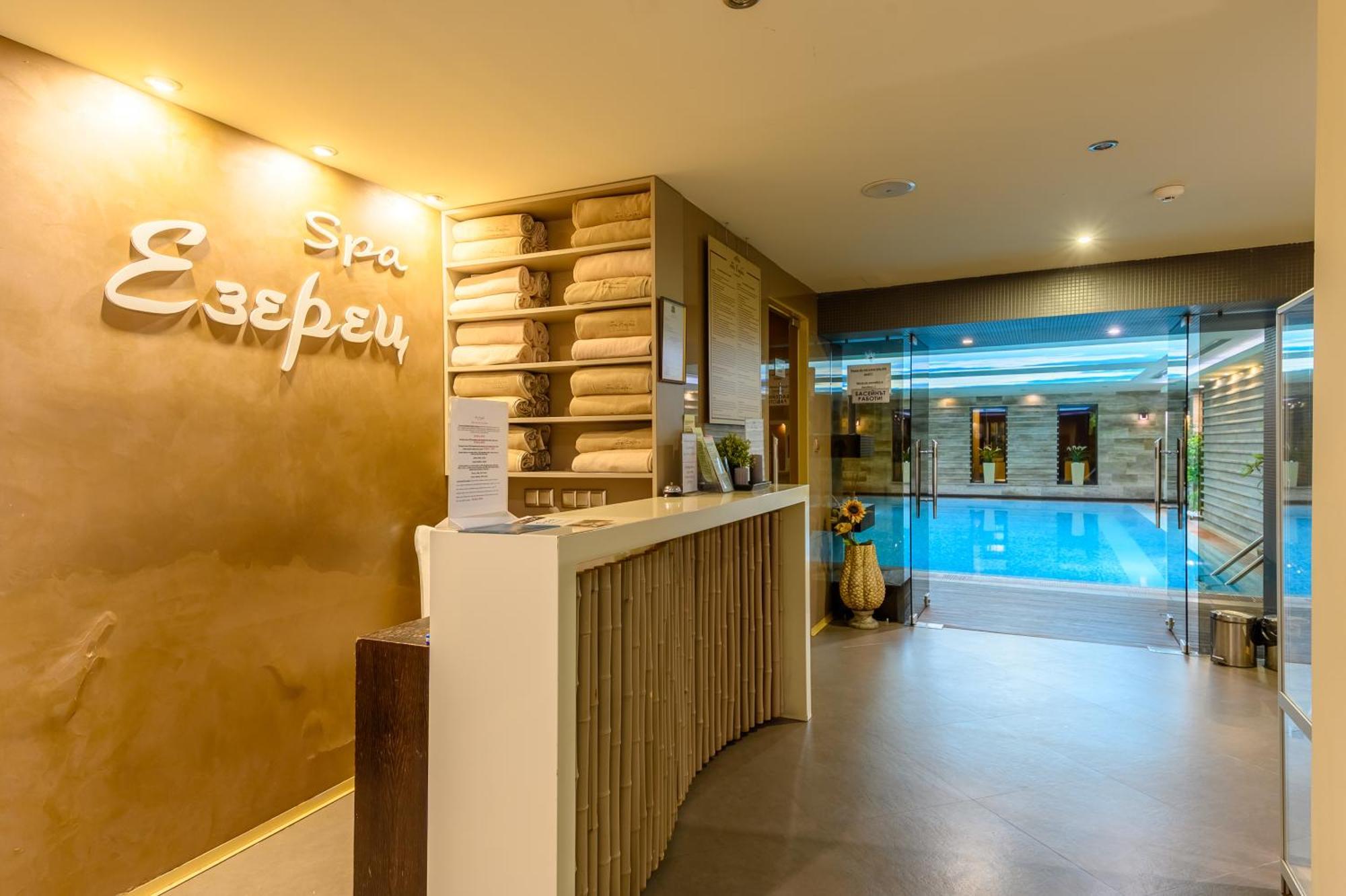 Spa Hotel Ezeretz บลาโกเอฟกราด ภายนอก รูปภาพ